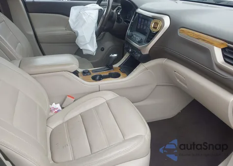 2017 GMC Acadia Denali z USA, uszkodzony, nr VIN 1GKKNPLS2HZ137436